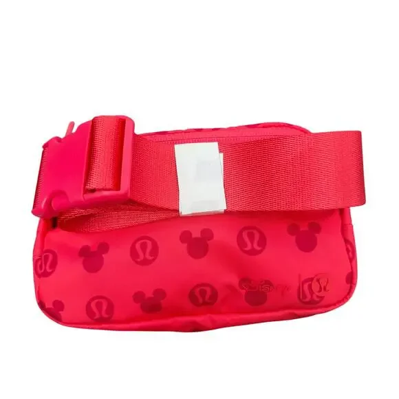 Lululemon Disney Mickey
Everywhere Belt Bag - Picture 4 of 5